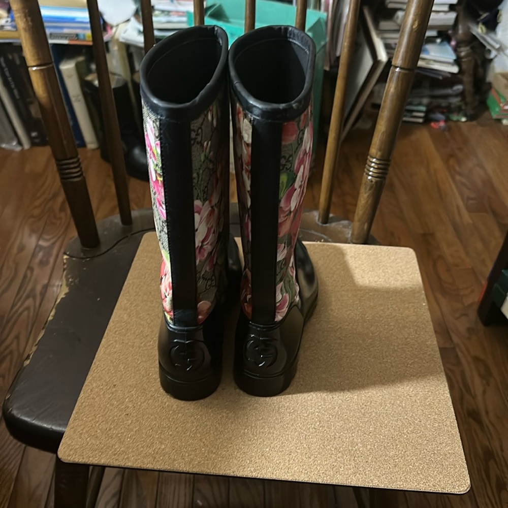 Pristine Gucci Prato Gg Blooms Rain Boot - Picture 7 of 10